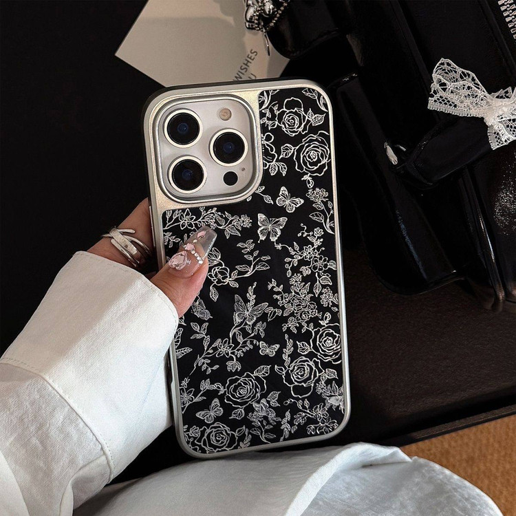 قاب مشکی با پروانه و گل نقره ای