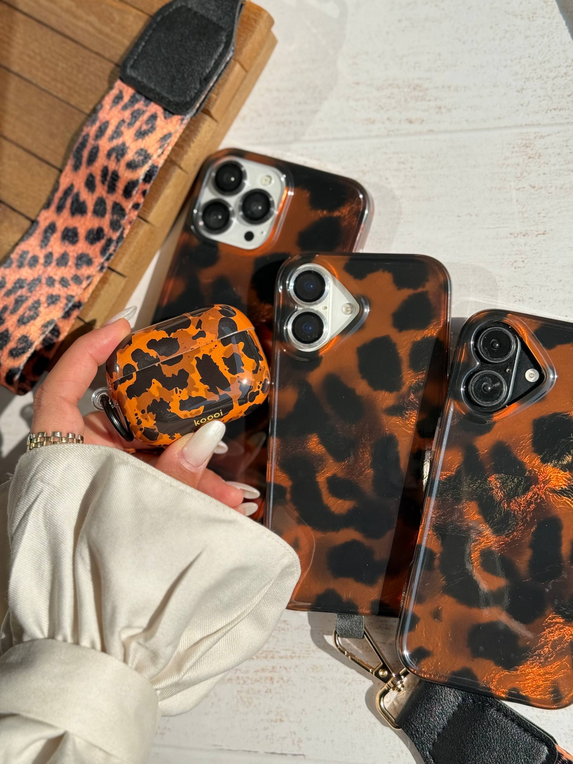 کاور ایرپاد پلنگی قاب پلنگی اویز پلنگی