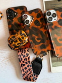 Leopard flame cover airpod