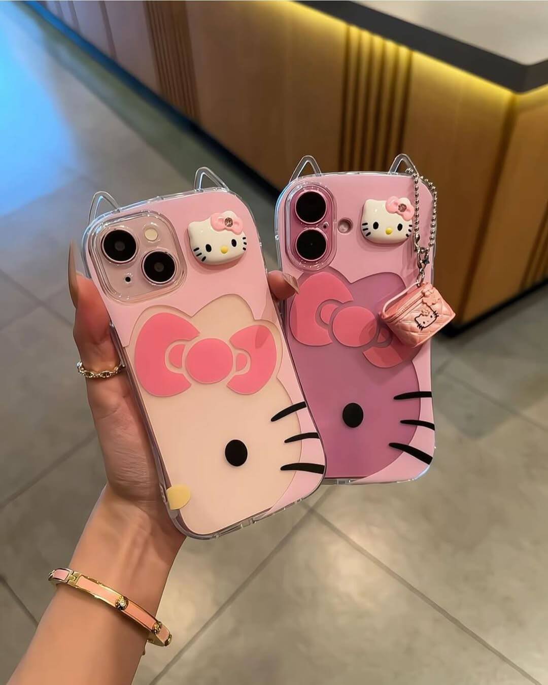 قاب دخترانه هلوکیتی