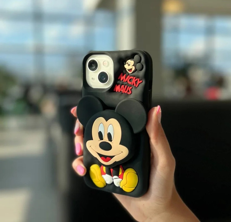 نمای نزدیک قاب گوشی آیفون طرح میکی موس پاپ سوکتی سیلیکون اورجینال پاک کنی
