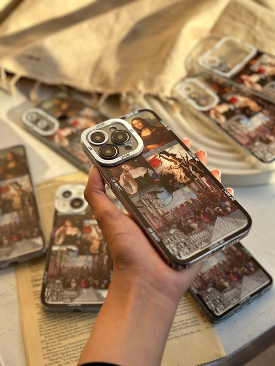 قاب گوشی آیفون با تم هنری کلاسیک و کیفیت ساخت عالی - فروشگاه کاورسین