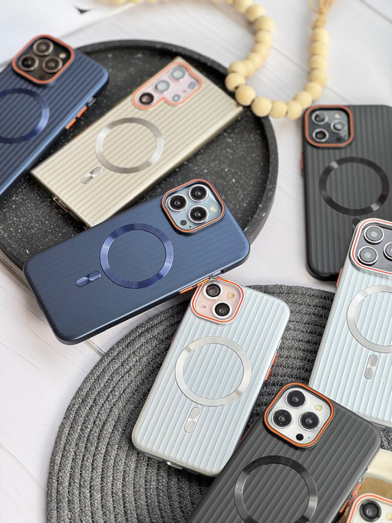 قاب آیفون Orange Line کرکره ای مشکی با قابلیت MagSafe